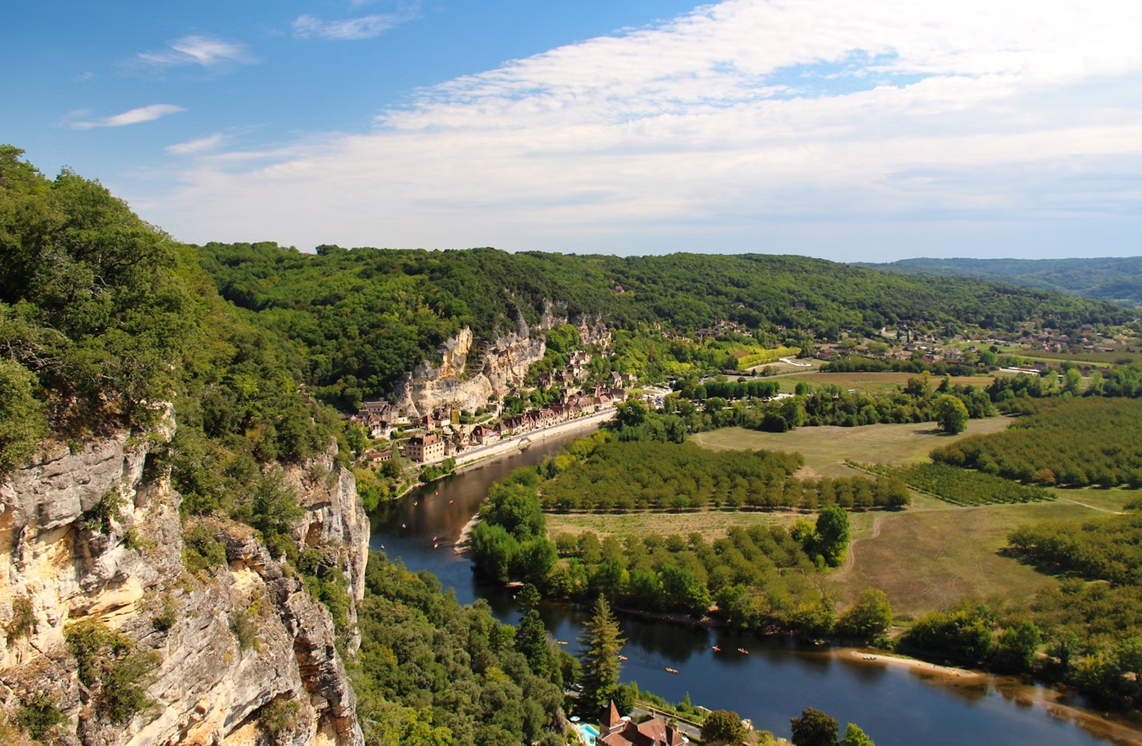 Échange de maison en Dordogne – Villages, rivières et gastronomie