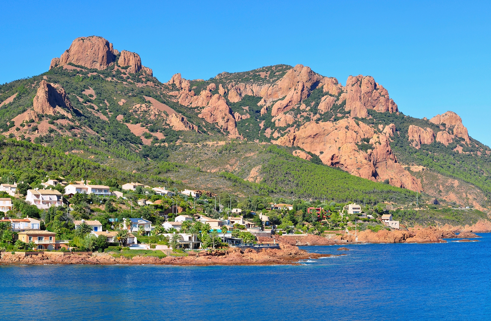 Échange de maison à Fréjus : Vos vacances entre plages et histoire romaine